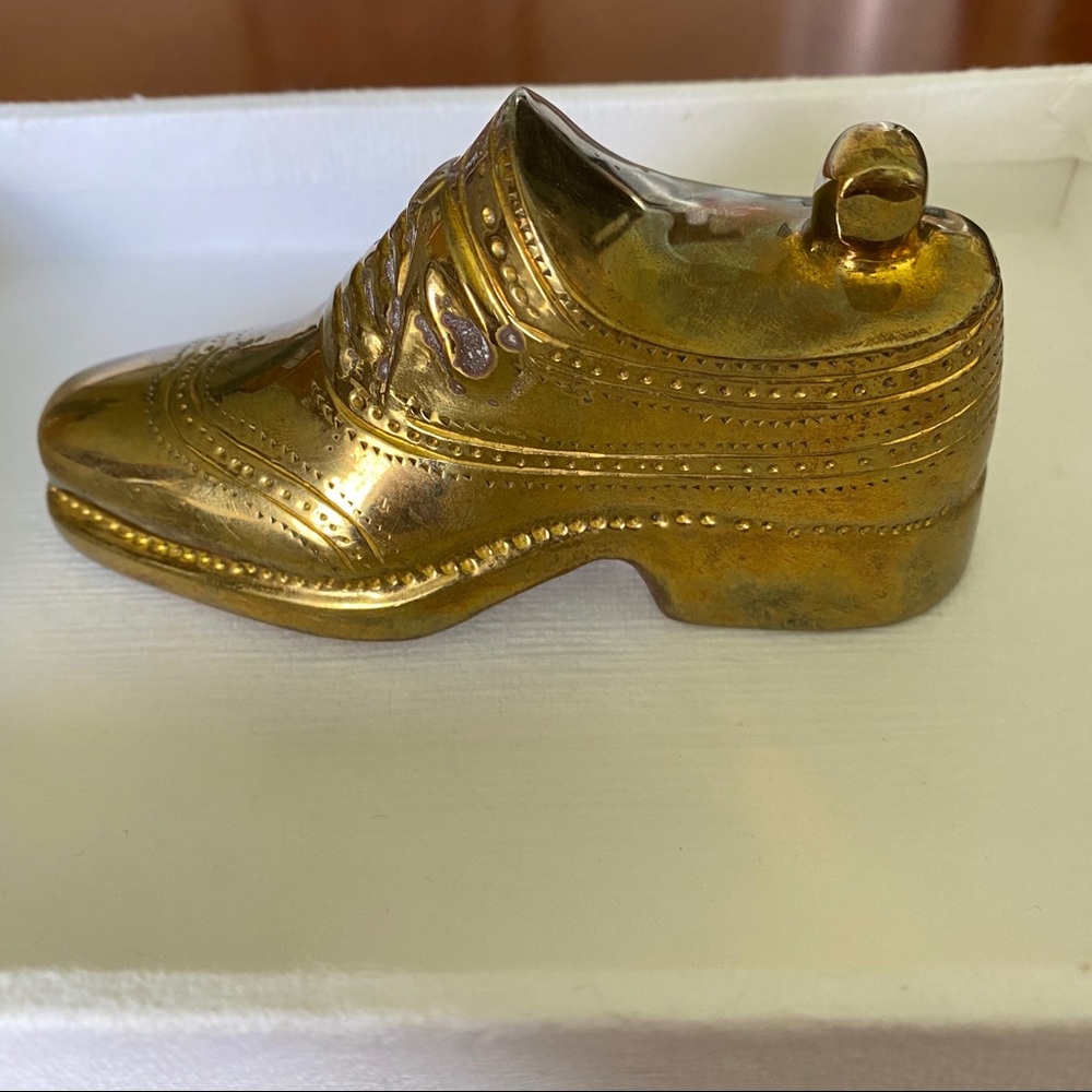 Jonathan Adler Shoe Bottle Opener Paperweight Os - Picture 4 of 5